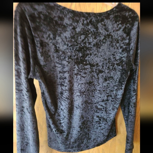 Women's M Black Velour Long Sleeve Top - Picture 3 of 4